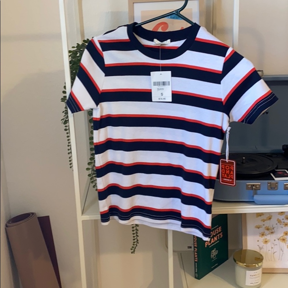Forever 21 Red Striped Short Sleeve Top